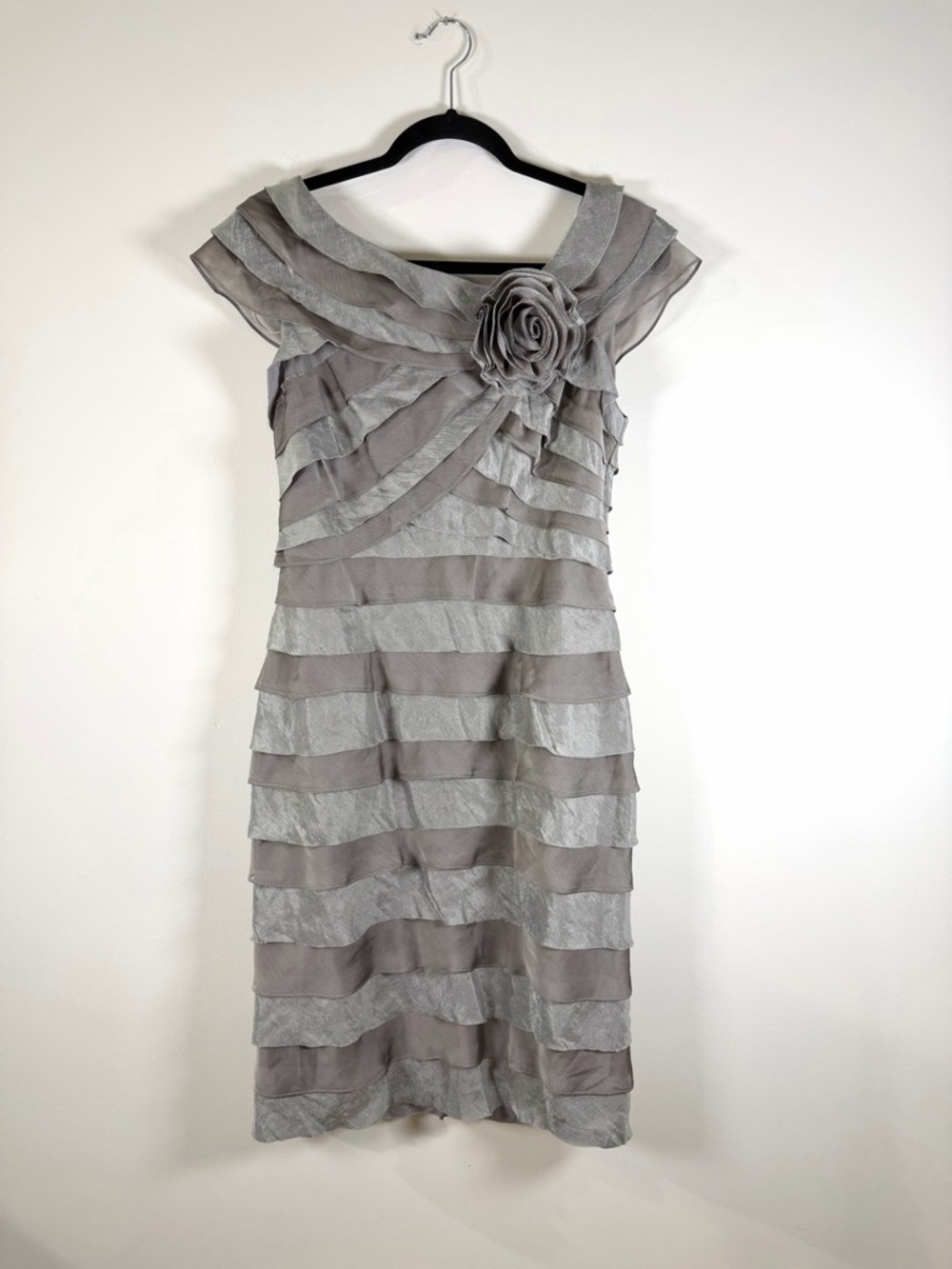 London Times Silver-Gray Layered Midi Dress with Rosette